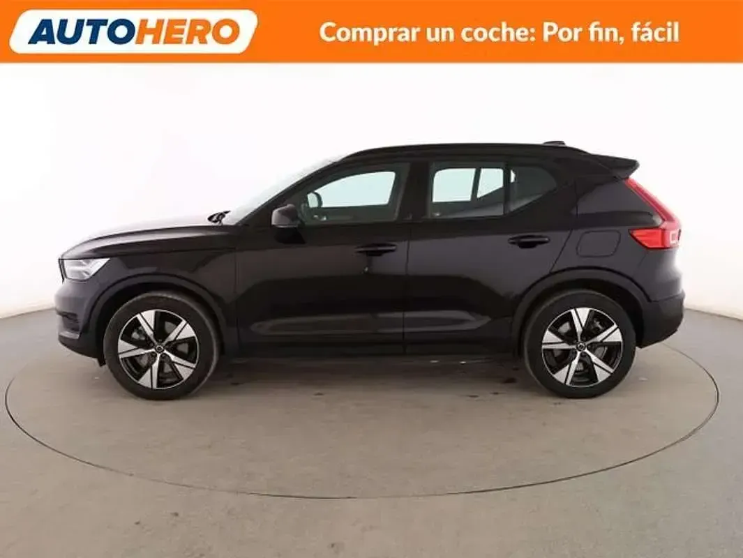 Usado Volvo XC40 Plus 169 kW (231 CV) 2022 Negro SUV