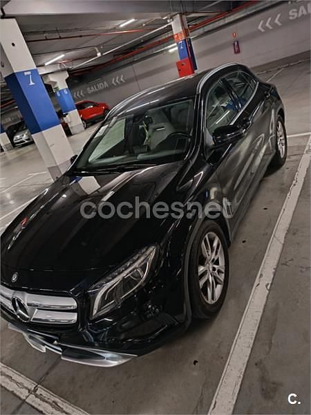 Usado Mercedes GLA200 Style 136 HP (100 kW) 2014 Preto SUV