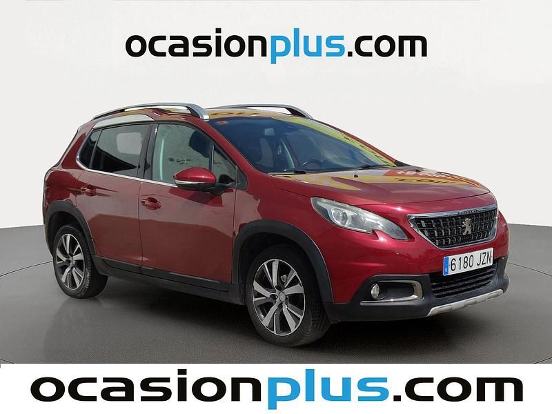 Usado Peugeot 2008 Allure 100 HP (73 kW) 2017 Vermelho SUV