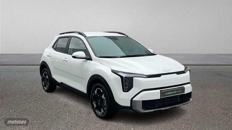 Nuevo Kia Stonic 100 CV (73 kW) 2025 Blanco SUV