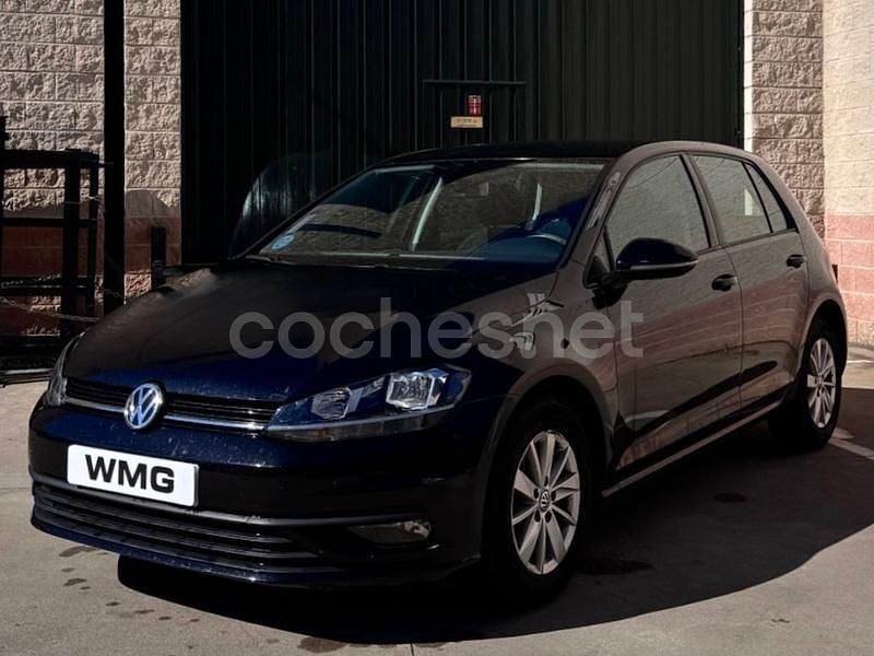 Negro Usado 2019 VW Golf Advance Berlina | 13.999 € (Buen precio) - Imagen 1/4