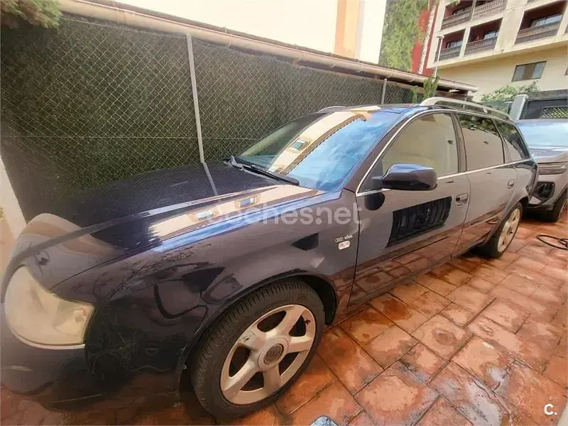 Usado Audi A6 163 CV (119 kW) 2003 Negro Familiar