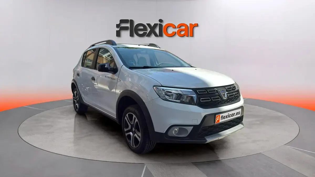 Usado Dacia Sandero Comfort 91 CV (66 kW) 2020 Berlina