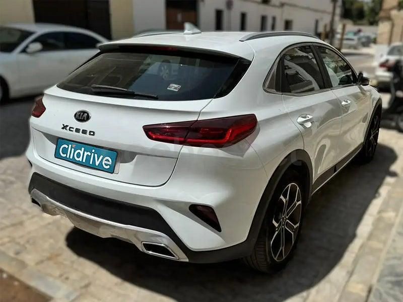 Usado Kia XCeed 120 CV (88 kW) 2019 Blanco SUV