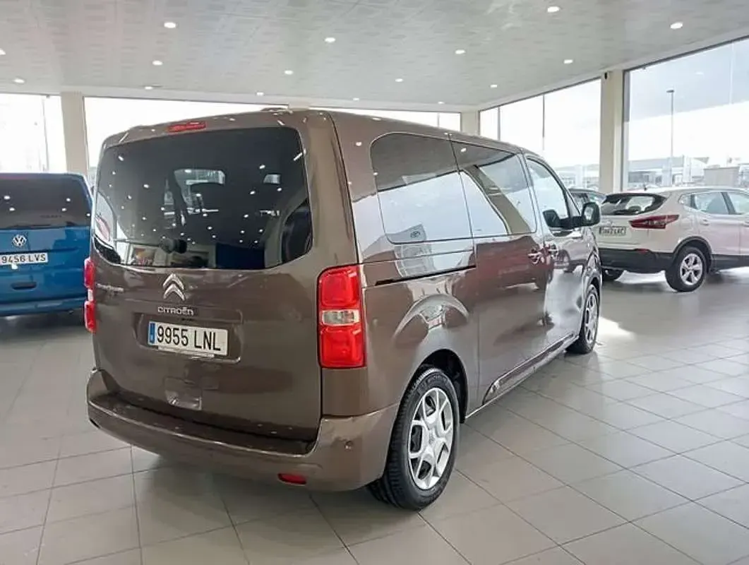 Usado Citroën e-Spacetourer Feel 100 kW (136 CV) 2021 Marrón Van