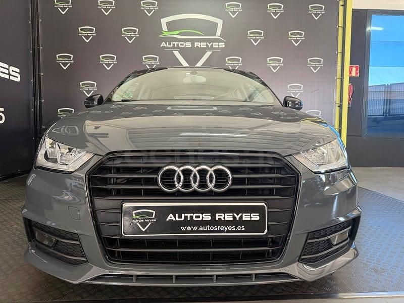 Usado Audi A1 Sportback S-Line 95 CV (69 kW) 2017 Gris / plata Utilitario