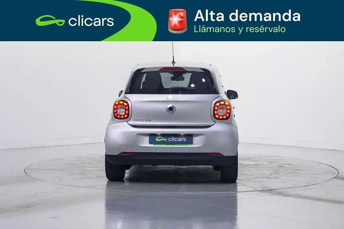 Usado Smart ForFour Electric Drive Passion 60 kW (82 CV) 2018 Gris Utilitario