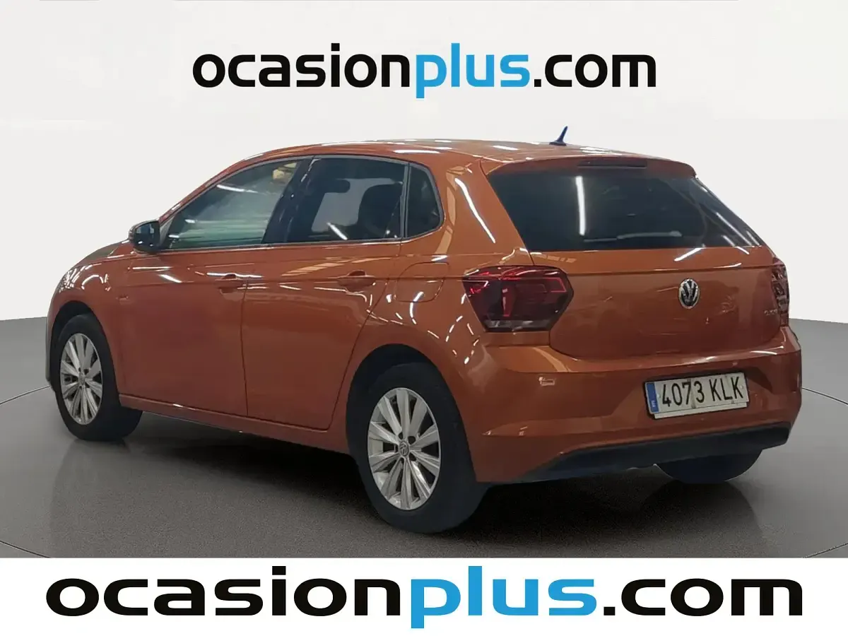 Usado VW Polo Sportline 95 CV (69 kW) 2018 Naranja Utilitario