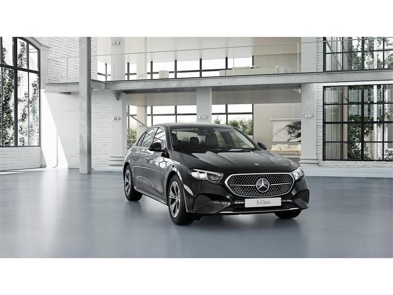 Usado Mercedes E200 204 CV (150 kW) 2025 Negro Berlina