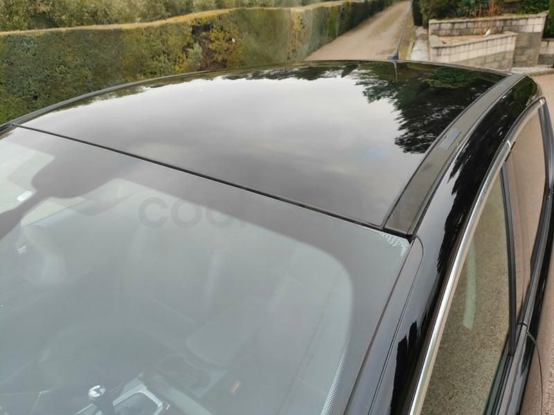 Usado Peugeot 3008 Allure 163 CV (119 kW) 2015 Negro Familiar