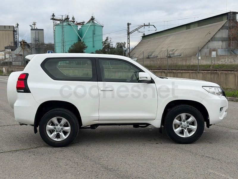 Usado Toyota Land Cruiser 177 CV (130 kW) 2019 Blanco SUV