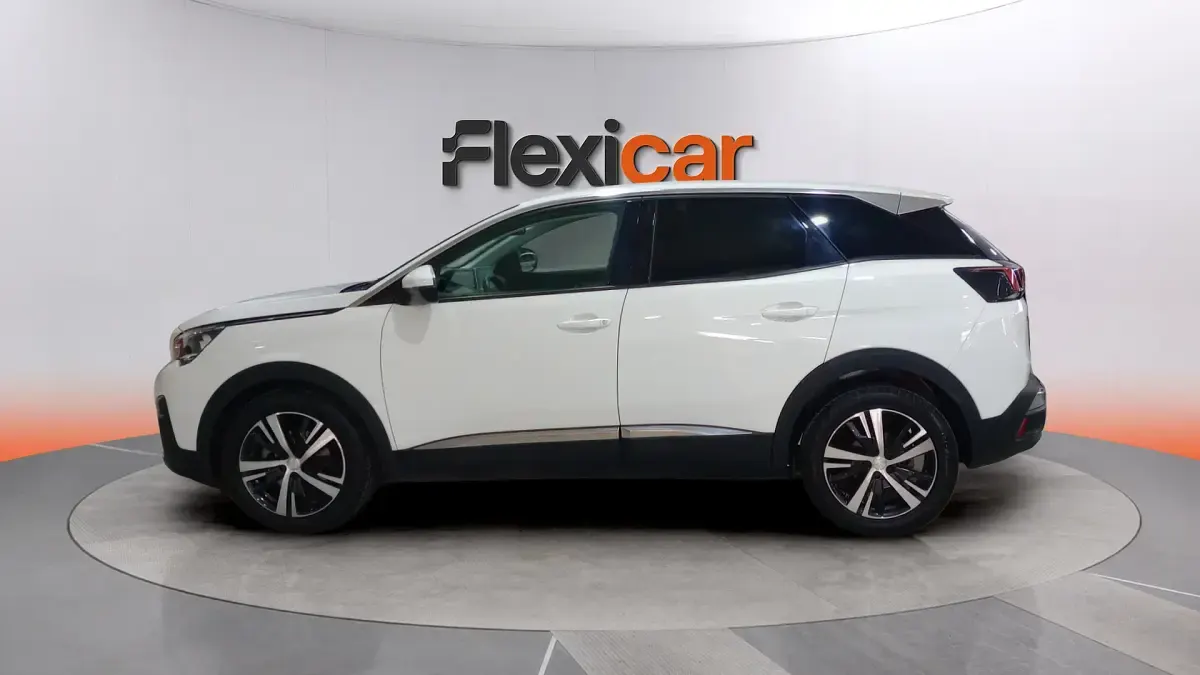 Usado Peugeot 3008 Active 131 CV (96 kW) 2017 Blanco SUV