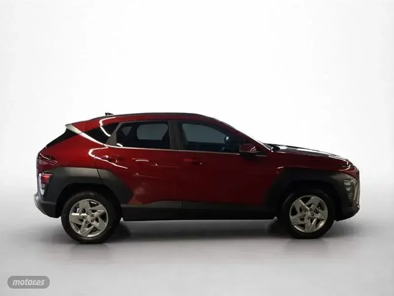 Usado Hyundai Kona 120 CV (88 kW) 2024 Rojo SUV