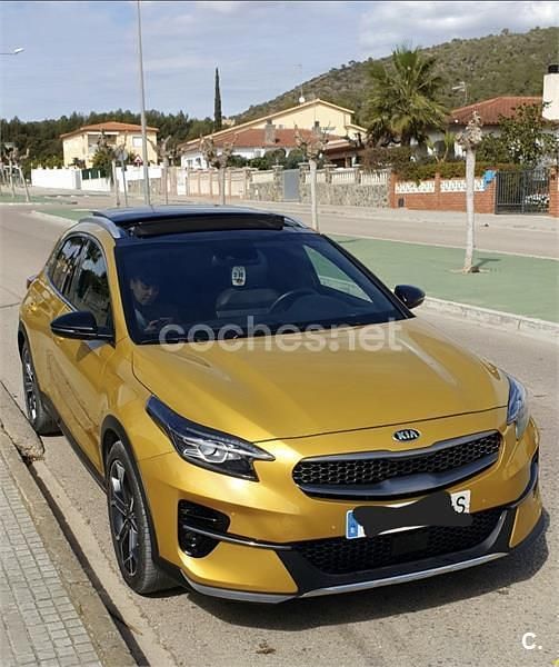Amarillo Usado 2019 Kia XCeed SUV | 17.800 € (Precio justo) - Imagen 1/4