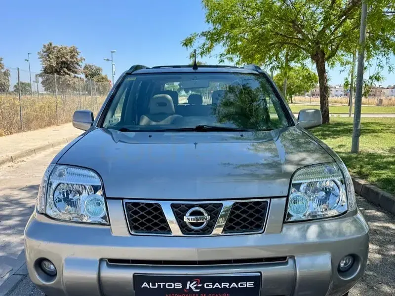 Usado Nissan X-Trail Pack 136 CV (100 kW) 2006 Gris / plata SUV