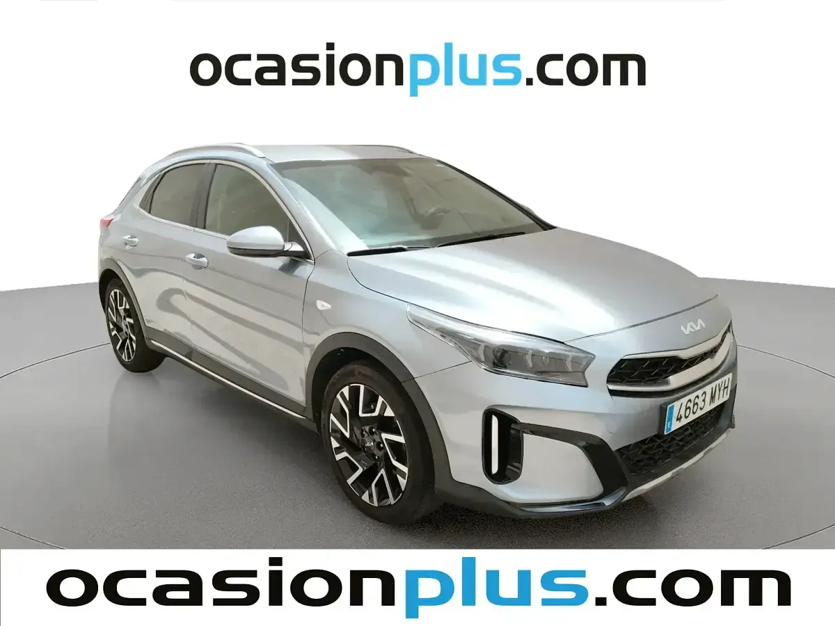 Usado Kia XCeed 100 CV (73 kW) 2025 Gris SUV
