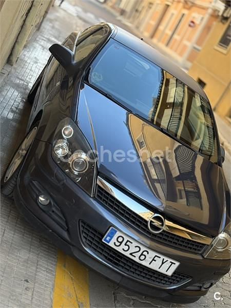 Usado Opel Astra GTC Cosmo 100 CV (73 kW) 2007 Azul Berlina