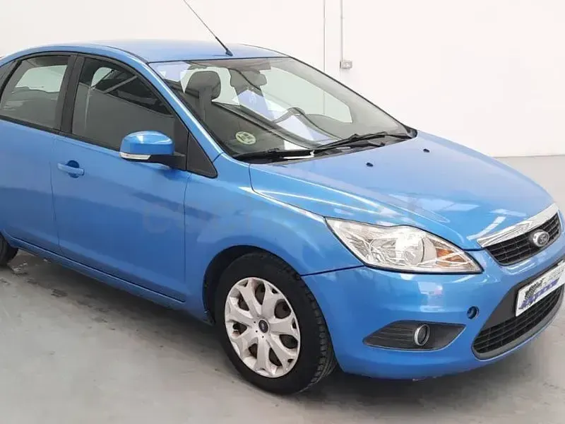 Usado Ford Focus Titanium 109 CV (80 kW) 2011 Azul Berlina