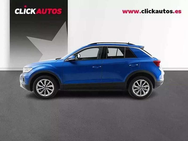 Usado VW T-Roc Life 111 CV (81 kW) 2024 Azul SUV