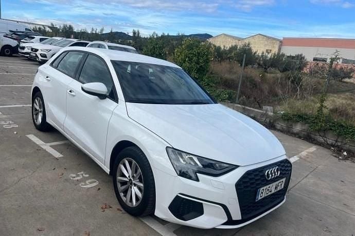 Usado Audi A3 116 HP (85 kW) 2023 Sedan