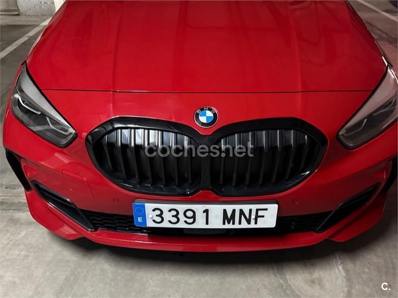 Usado BMW 118 150 CV (110 kW) 2024 Granate Utilitario