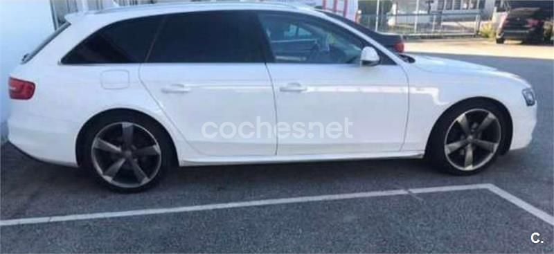 Usado Audi A4 143 CV (105 kW) 2014 Negro Familiar