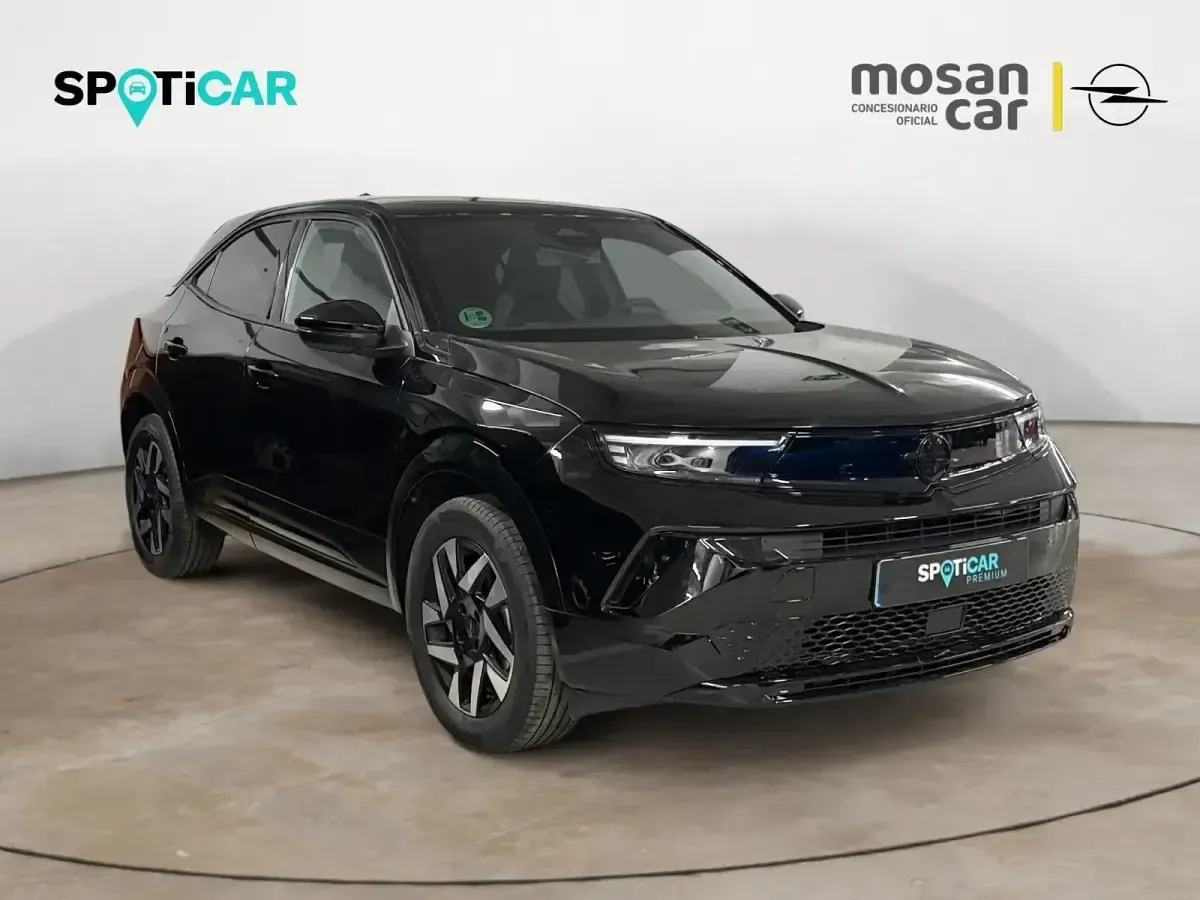 Usado Opel Mokka 136 CV (100 kW) 2025 Negro SUV