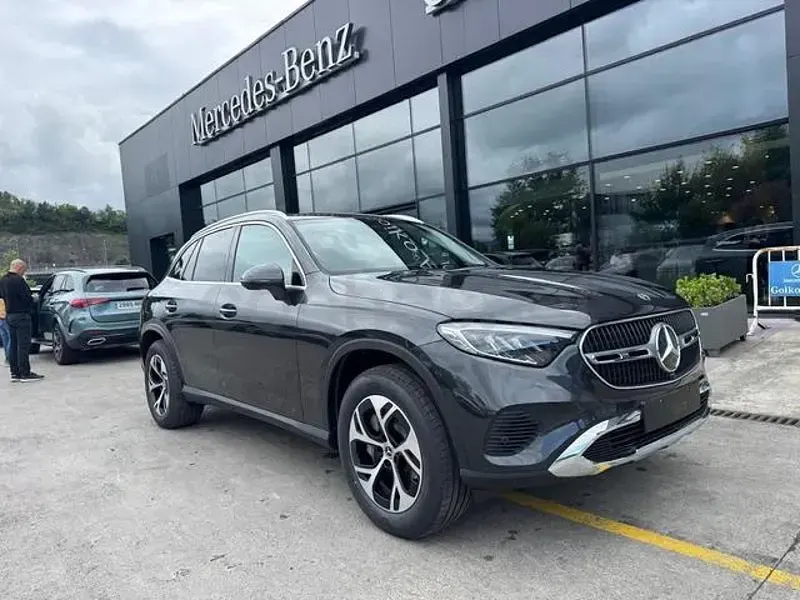 Nuevo Mercedes GLC300e 333 CV (244 kW) 2026 Gris / plata SUV