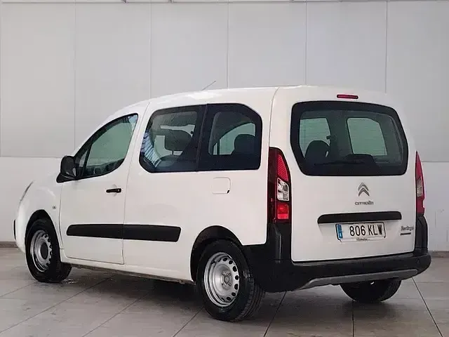 Usado Citroën Berlingo Live 100 CV (73 kW) 2018 Blanco Monovolumen