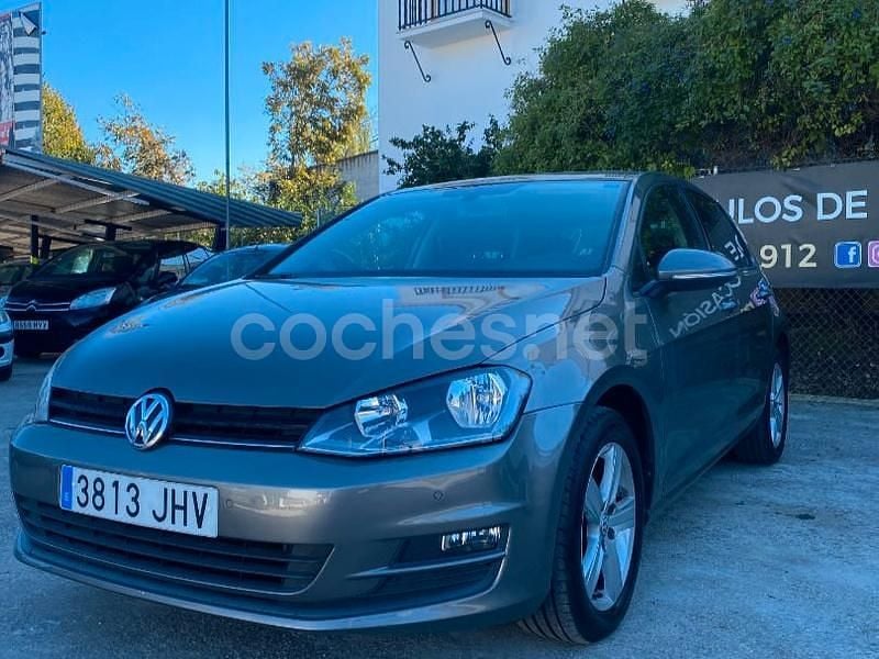 Beige Usado 2015 VW Golf VII Edition Berlina | 9499 € (Precio justo) - Imagen 1/4