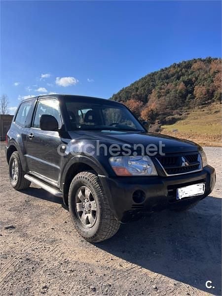 Negro Usado 2005 Mitsubishi Montero Intense SUV | 13.990 € (Precio justo) - Imagen 1/4