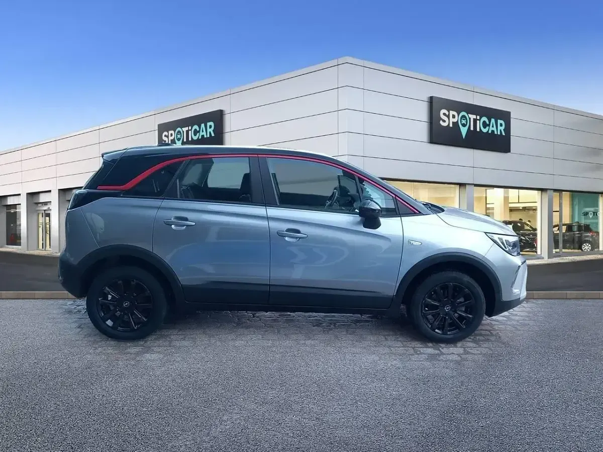 Usado Opel Crossland 110 CV (80 kW) 2023 Gris SUV