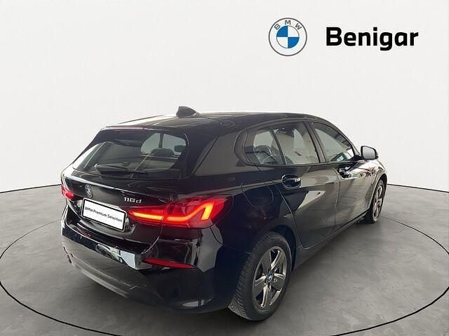 Usado BMW 116 Comfort Edition 116 CV (85 kW) 2022 Negro Utilitario