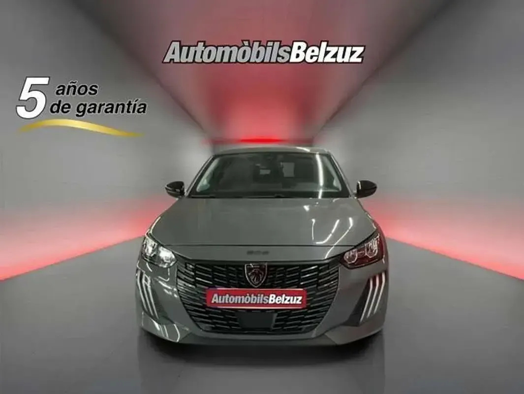 Usado Peugeot 208 Style 102 CV (75 kW) 2025 Gris Utilitario