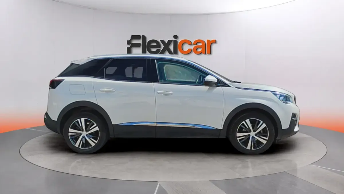 Usado Peugeot 3008 Active 131 CV (96 kW) 2018 Blanco SUV