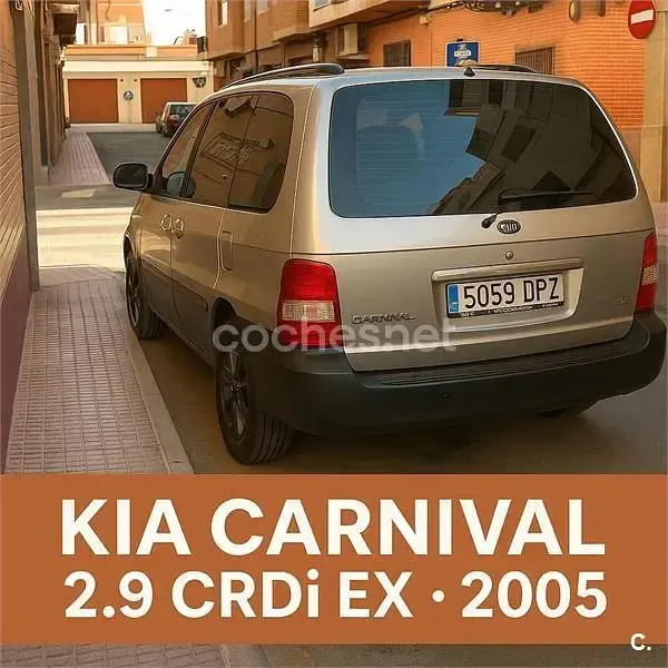 Usado Kia Carnival EX 144 CV (105 kW) 2005 Beige Monovolumen