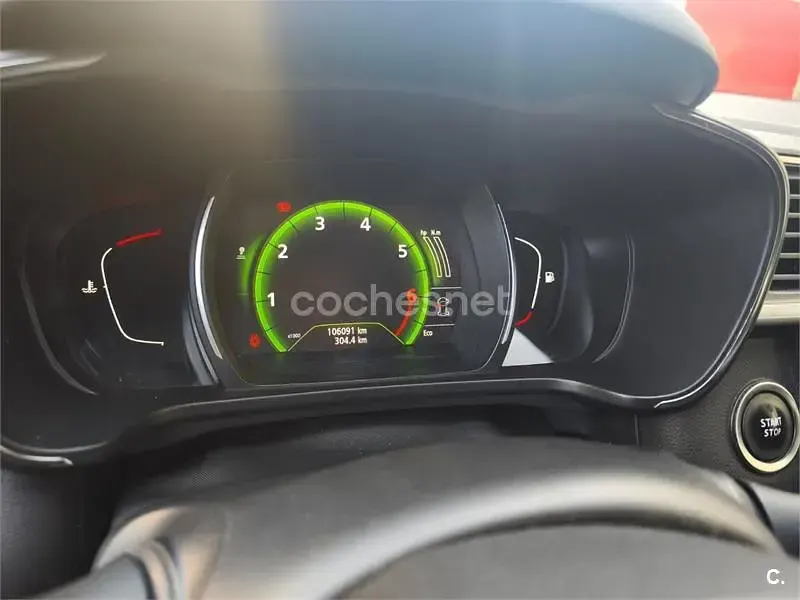 Usado Renault Kadjar Zen 130 CV (95 kW) 2016 Gris / plata SUV