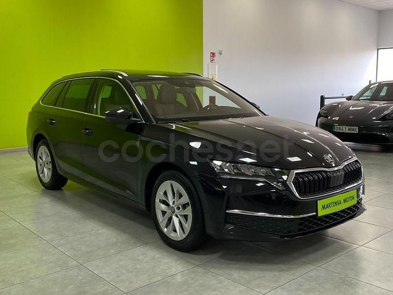 Usado Skoda Octavia 150 CV (110 kW) 2025 Negro Familiar