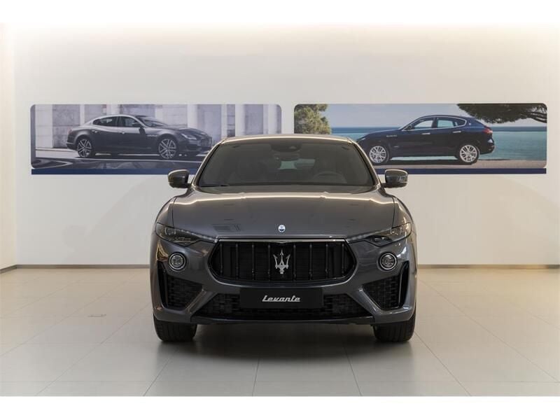 Usado Maserati Levante GT 330 CV (242 kW) 2023 Gris SUV