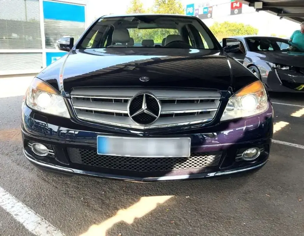 Usado Mercedes C350 Avantgarde 272 CV (200 kW) 2010 Azul Berlina