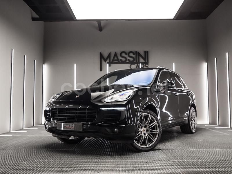 Negro Usado 2016 Porsche Cayenne SUV | 35.999 € (Precio justo) - Imagen 1/4