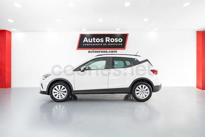 Usado Seat Arona Style 110 CV (80 kW) 2023 Blanco SUV