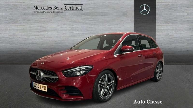 Usado Mercedes B200 AMG line 150 CV (110 kW) 2021 Rojo Monovolumen