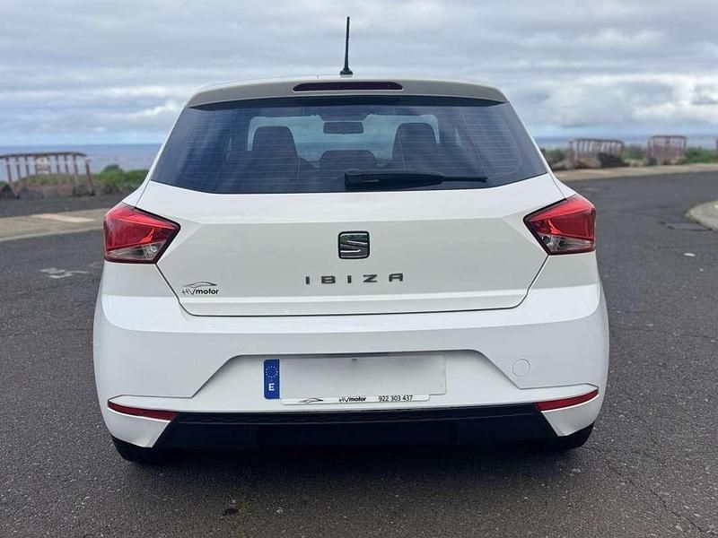 Usado Seat Ibiza Style 95 CV (69 kW) 2019 Blanco Utilitario