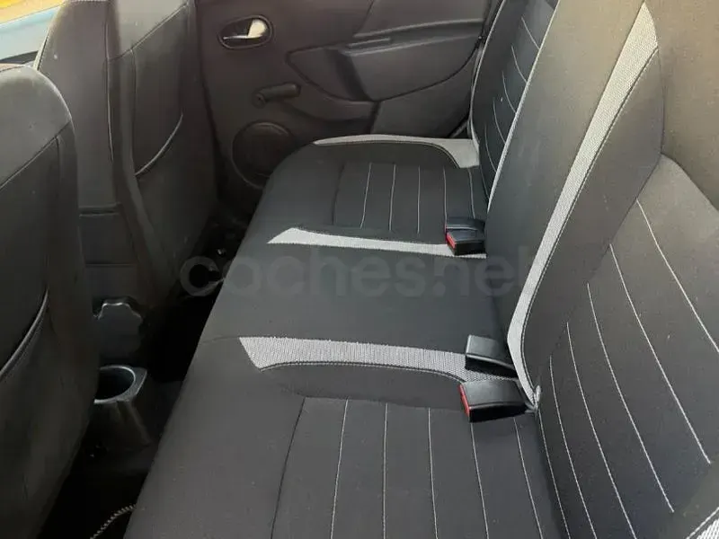 Usado Dacia Sandero Essentiel 75 CV (55 kW) 2019 Negro Berlina