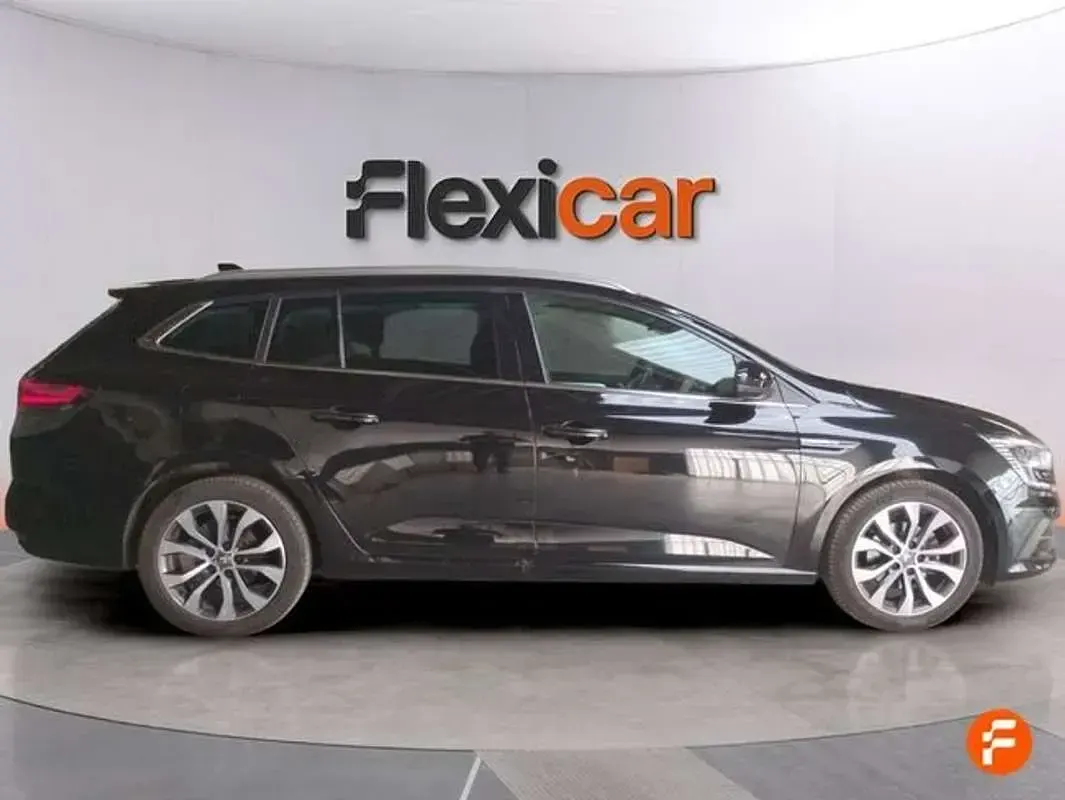 Usado Renault Mégane GrandTour Techno 140 CV (102 kW) 2022 Negro Familiar
