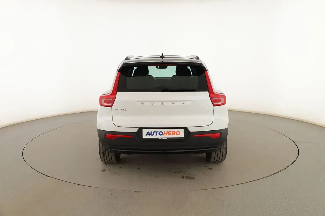Usado Volvo XC40 Pro 300 kW (408 CV) 2021 Blanco SUV