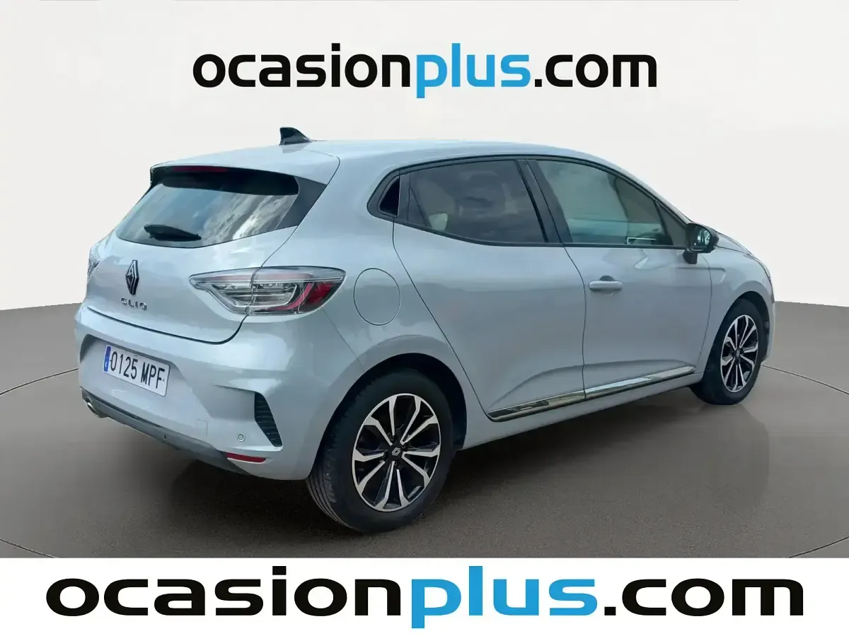 Usado Renault Clio V Techno 90 CV (66 kW) 2024 Gris Berlina