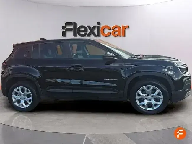 Usado Jeep Avenger 100 CV (73 kW) 2023 Negro SUV