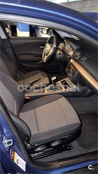 Usado BMW 118 143 CV (105 kW) 2007 Azul Utilitario